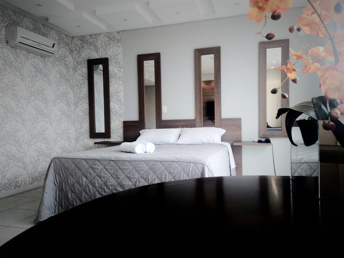 Hotel Colibris Lontras エクステリア 写真